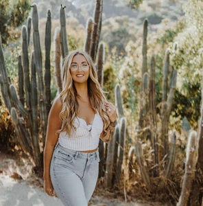 Meet your Posher, Jenny